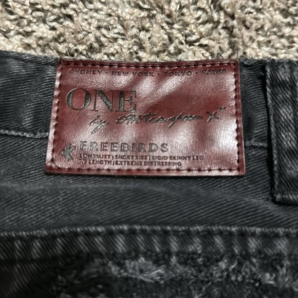 One x One Teaspoon Distressed Jeans - Picture 8 of 8